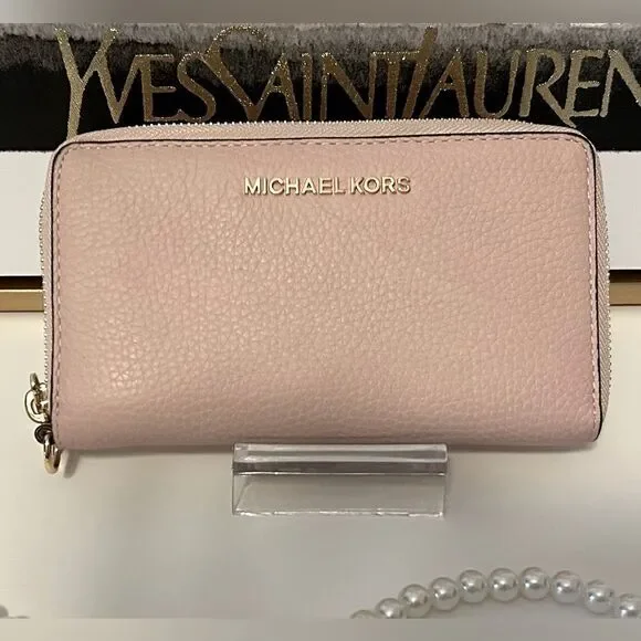 Michael Kors Pink Leather Jet Set Zip around Wallet clutch - Picture 4 of 13